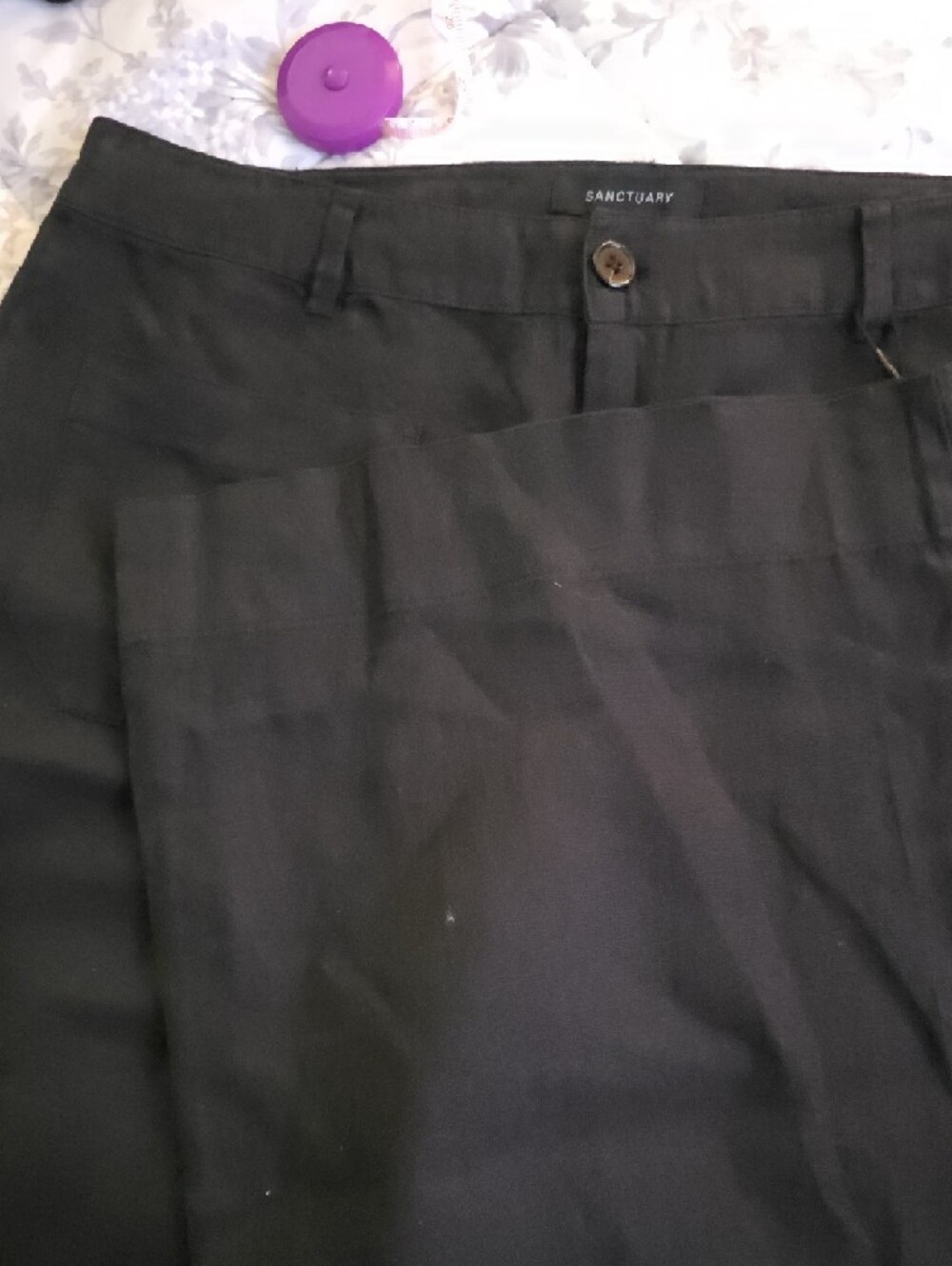 Sanctuary Black Front-Pocket Pants - Picture 4 of 5